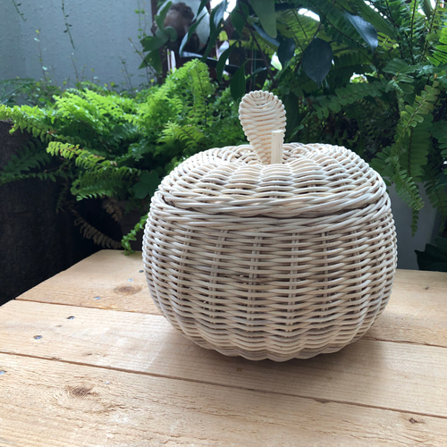 ラタン製りんご型バスケット その他インテリア雑貨 Momo Rattan