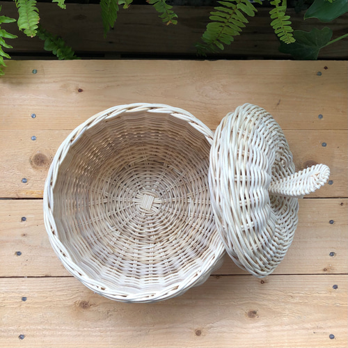 ラタン製りんご型バスケット その他インテリア雑貨 Momo Rattan 通販
