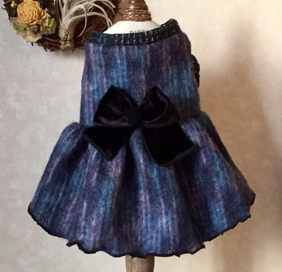 犬服 ウール混ニットのワンピース（2色のみ） 3枚目の画像