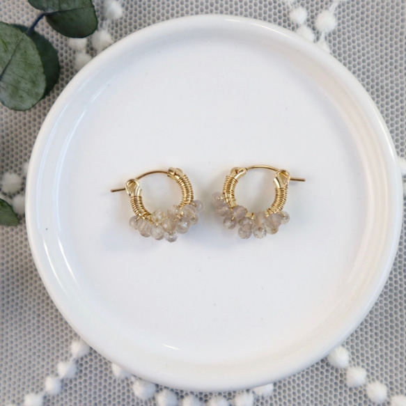 ｛ピアス/イヤリング｝14kgf/petit berries hoops グレーオニキス 4枚目の画像