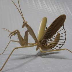 竹細工　カマキリ躍動 1枚目の画像