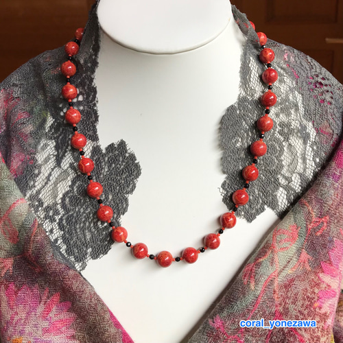 赤い珊瑚のオリジナルネックレス＊イソバナサンゴ約10ミリ・赤珊瑚約1