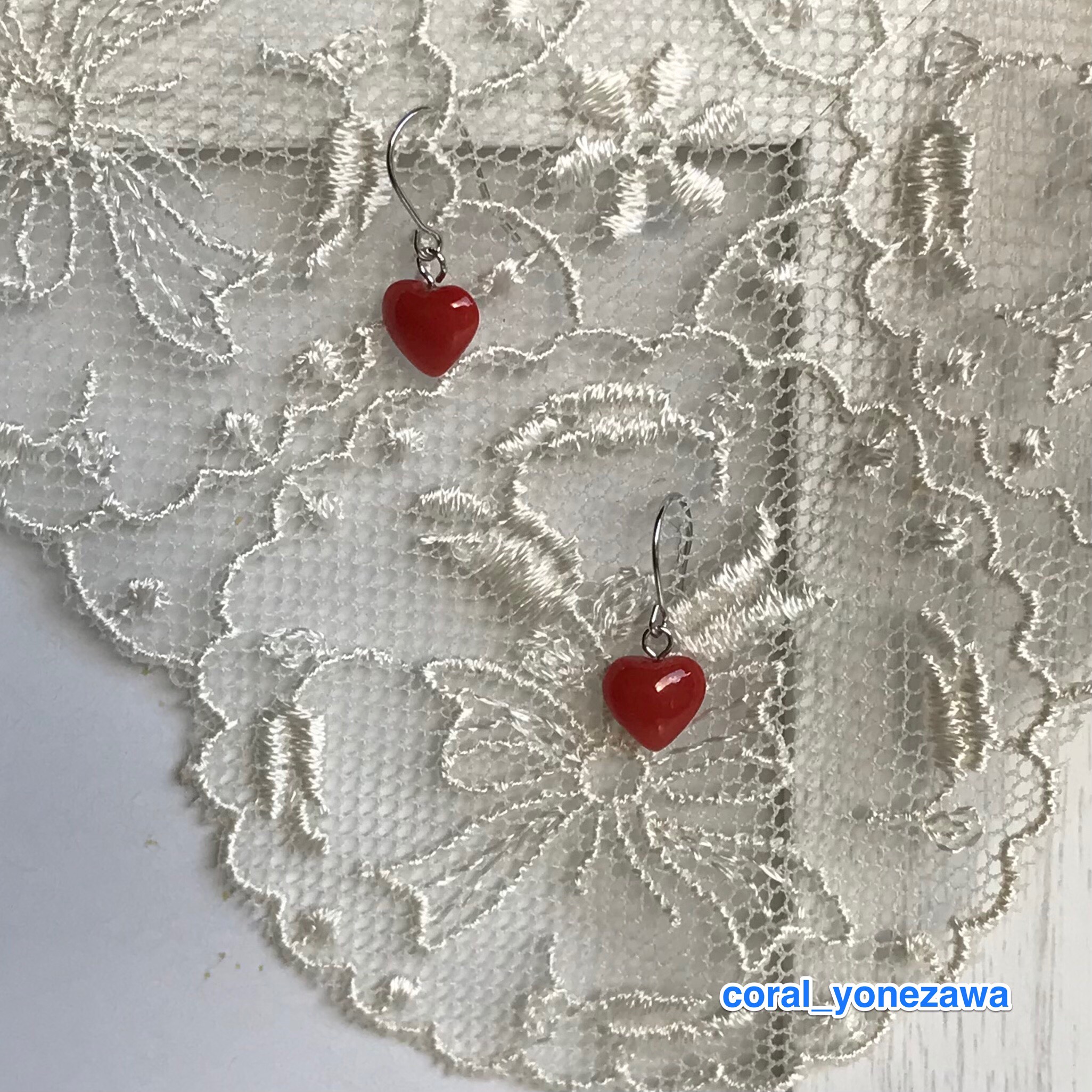 赤珊瑚♡ハート立体彫刻ピアス・ポストK14WG（R21127）