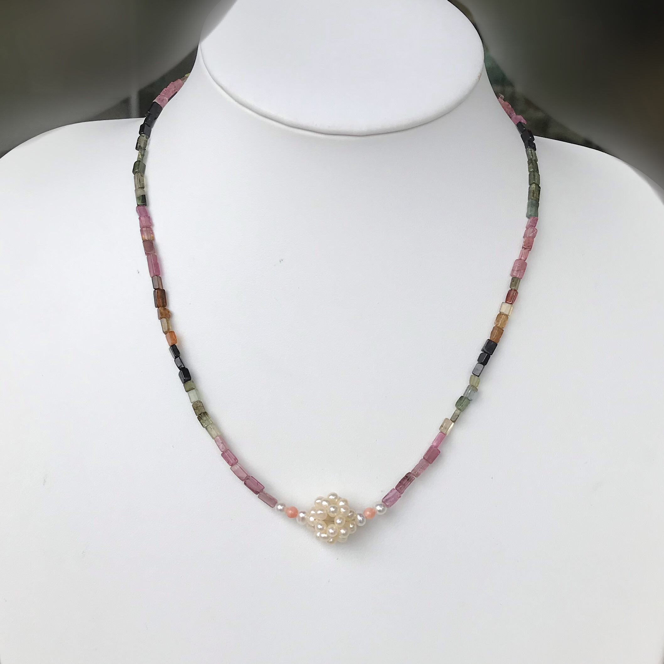 2021年新作　淡水パール編み玉・トルマリン・ピンク珊瑚でオリジナルネックレス　R30407