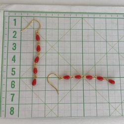 赤珊瑚揺れる雫のピアス（ノンニッケルフック式）　R30529 10枚目の画像