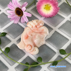 珊瑚カメオ彫りブローチ【花飾りの女】アウトレットSALE 2枚目の画像