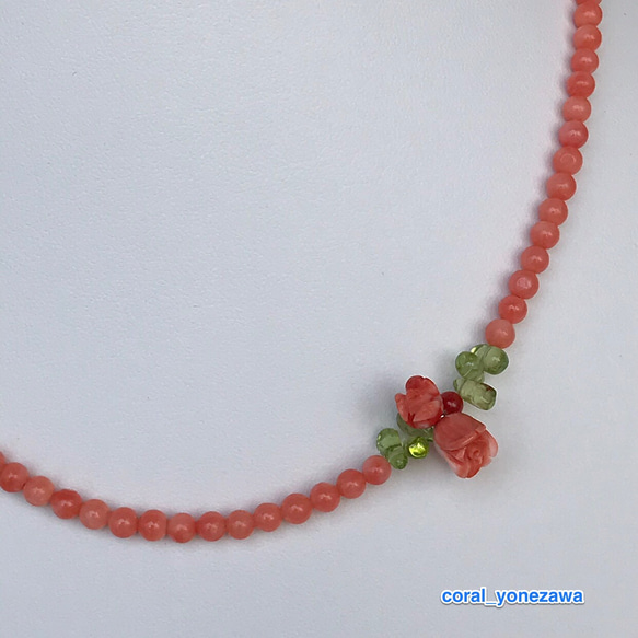 ピンク珊瑚オリジナルネックレス『花を添えて』《akiko》作 7枚目の画像