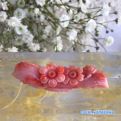 訳ありSALE・珊瑚彫りブローチ・花・艶あり・コーラルピンク 4枚目の画像