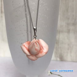 訳ありSALE☆珊瑚彫刻のペンダント＊『ピンクローズ』トップSILVER 1枚目の画像