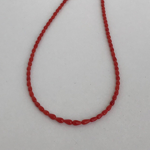 赤珊瑚・しずくカットのネックレス・留め金K18 8枚目の画像