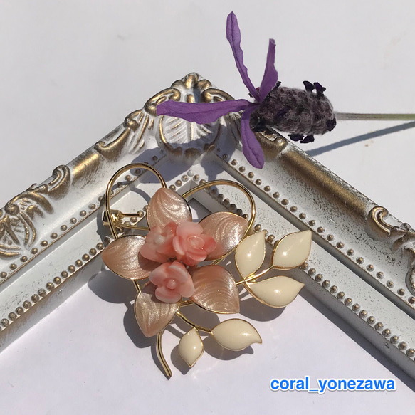 アウトレットSALE＊珊瑚ブローチ（花彫り付き） 2枚目の画像