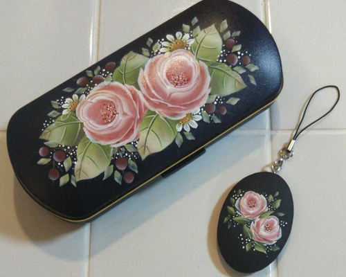 救急3点セット　口紅リップケース　メガネケース　薔薇　手描き　トールペイント 救急3点セット口紅リップケースメガネケース薔薇手描き