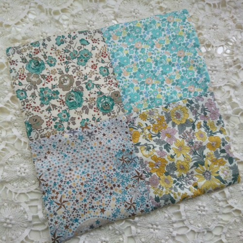 リバティ＊レースパッチハンカチ＊6重ガーゼ＊