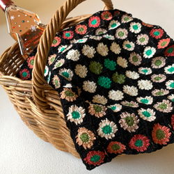 モチーフ編み（かぎ針編み）のドイリー　マルチカバー 1枚目の画像