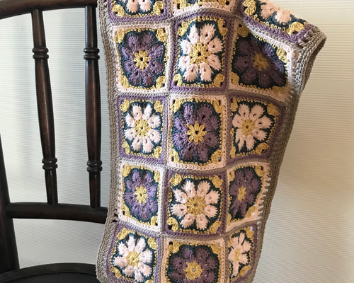 ハンドメイド  モチーフ編みのコットン ブランケット  マルチカバー 春 かぎ編みブランケット 手編み 花モチーフ マルチカバー 母の