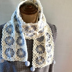 ウール100%  モチーフ編み（かぎ針編み）のストール　マフラー　ショール　ネックウォーマー 2枚目の画像