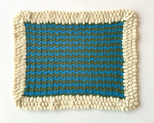 かぎ針編みのミニマット マルチマット 敷物 マルチカバー 毛糸 編み物