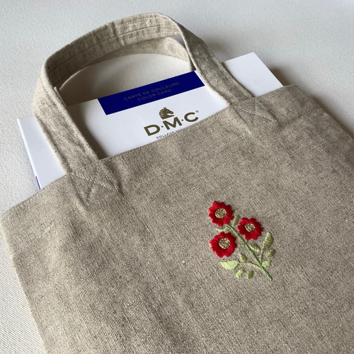 ハンドメイド　刺繍　トートバッグ　リネン リネンの鳥刺繍トートバッグ（北欧・鳥・A） トートバッグ