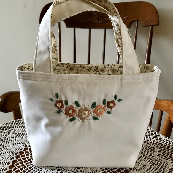 セール】ボタニカル刺繍 フラワー ステッチ ソフト トートバッグ