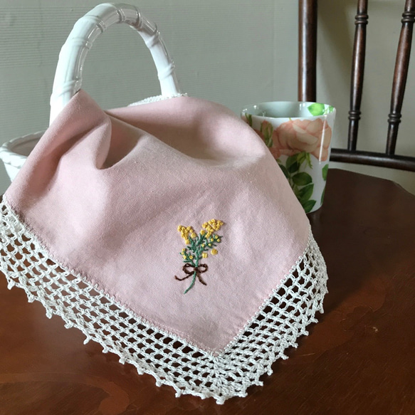 花モチーフ ホワイト ドイリー マルチカバー 目隠しカバー レース編み