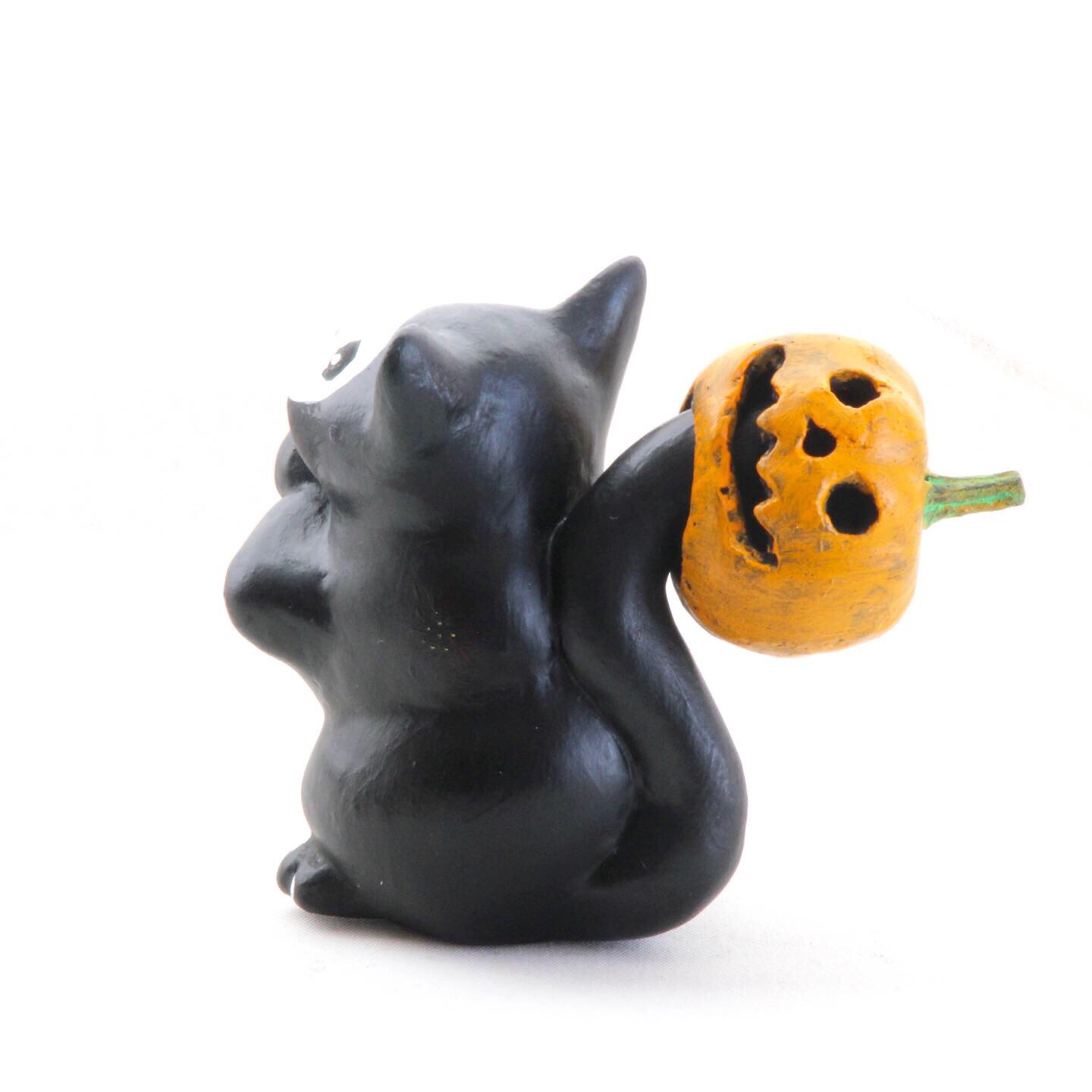 がいこつ猫とかぼちゃ（ハロウィン）猫パンチ