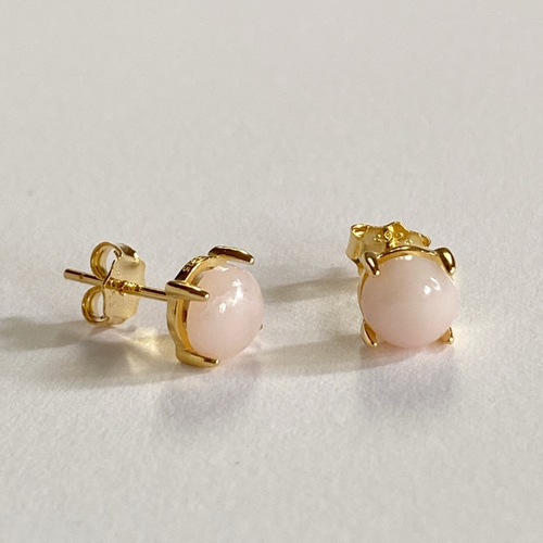 ラウンドカボション プレシャスオパール k18YGスタッドピアス cui-cui / キュイキュイ / ジュエリー＆アクセサリー / オパール