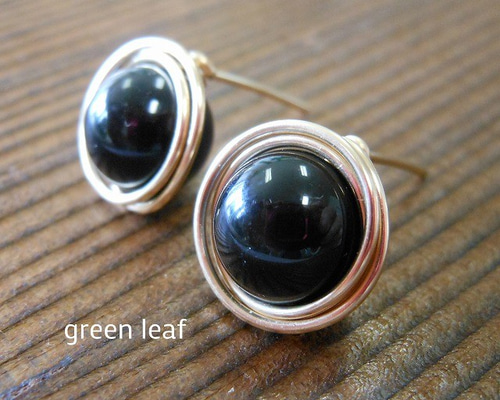 14kgfオニキス✖️MOP✖️水晶のトリプレットピアス です 14kgfオニキス✖️MOP✖️水晶のトリプレットピアス です