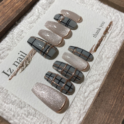 ネイルチップ】グレーチェックとマグネットネイル ネイルチップ（つけ