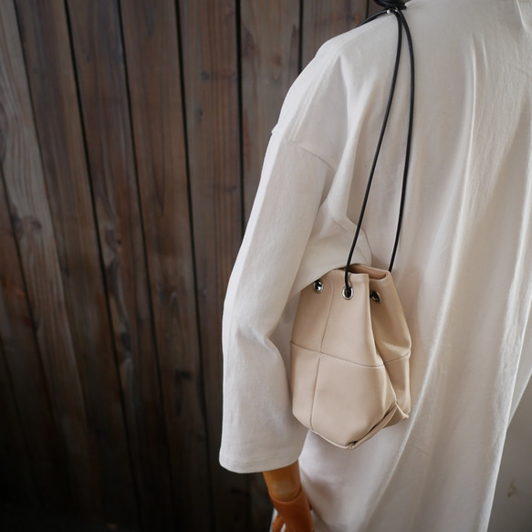 tile lantan bag   「手のりサイズの２way巾着バック」off-white 8枚目の画像