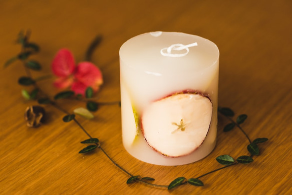 Botanical candle【Apple】 2枚目の画像