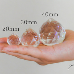 ～虹のかけらを永遠に～40mm・スワロの置き型サンキャッチャー～凛花～ 9枚目の画像