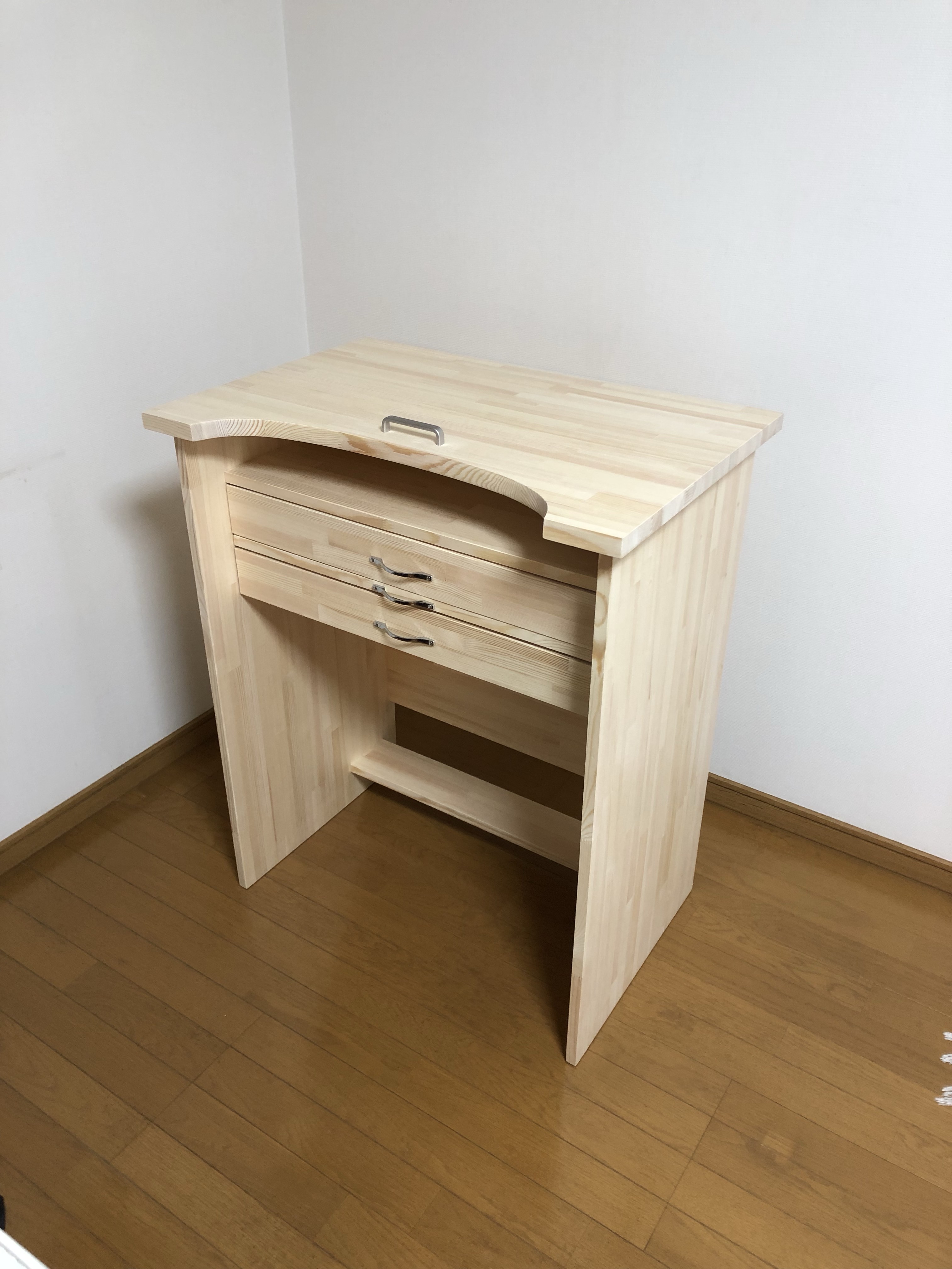 お値下げ❣️彫金机 片袖 ジュエリーデスク 中古美品 - メルカリ