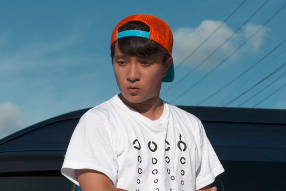 濱田岳さん着用「釣りバカ日誌シーズン2」リデザインTシャツ 2枚目の画像