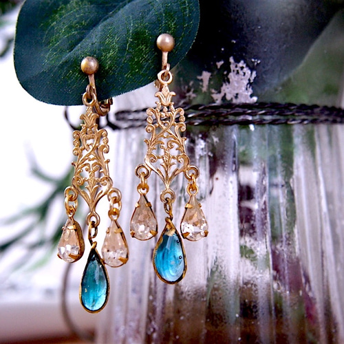 Swarovski ピンクエメラルドカットピアス SWAROVSKI（ピアス）のフリマ