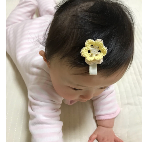 かぎ針編みで作ったお花モチーフのヘアクリップ3個セット 雑貨