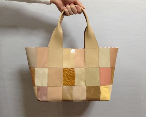 レザーパッチワークトートバッグ247 トートバッグ Re.M.P.W 通販