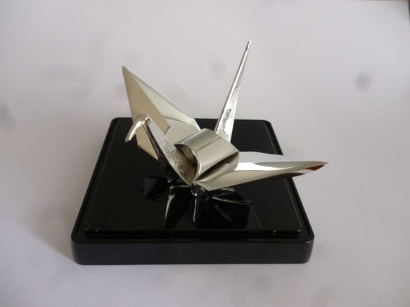 金属　アルミ製　折り鶴　 1枚目の画像