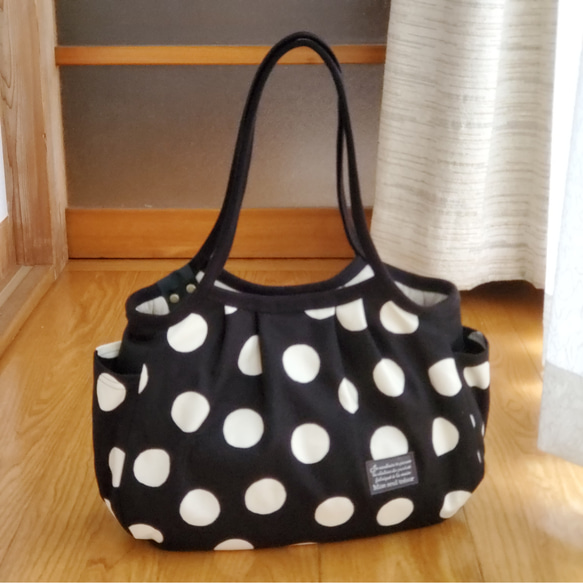 サイドポケットつきグラニーバッグ ブラックドット グラニーバッグ