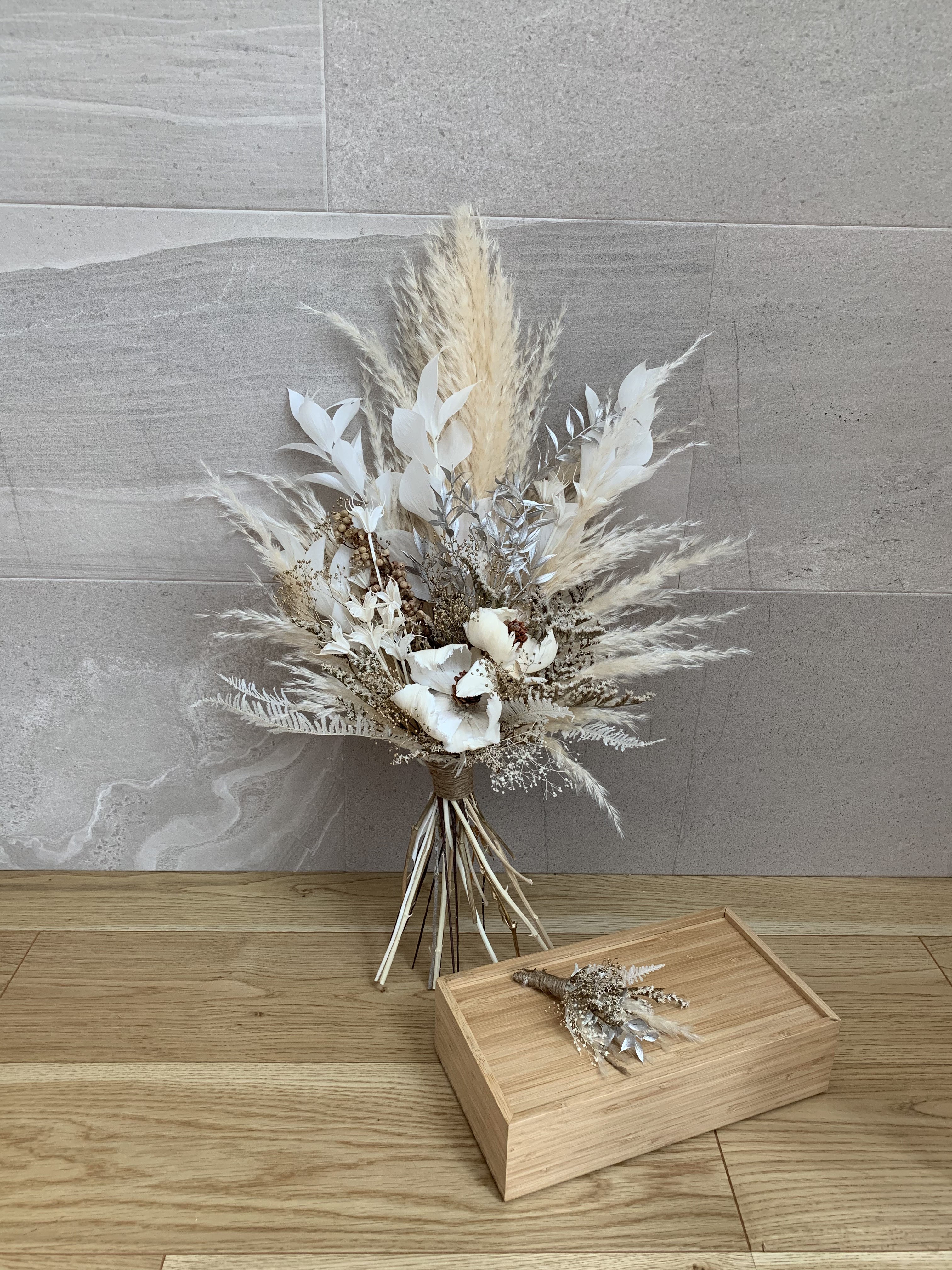 パンパスグラス　ドライフラワーブーケ