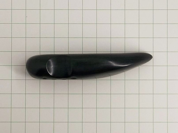 F－０２６　天然那智黒石製　猫のあしあと付き筆置き　１本用 6枚目の画像