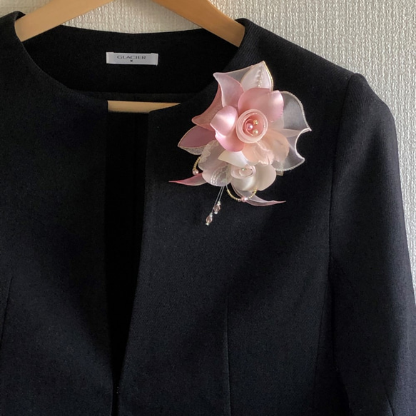 コサージュ 2枚目の画像