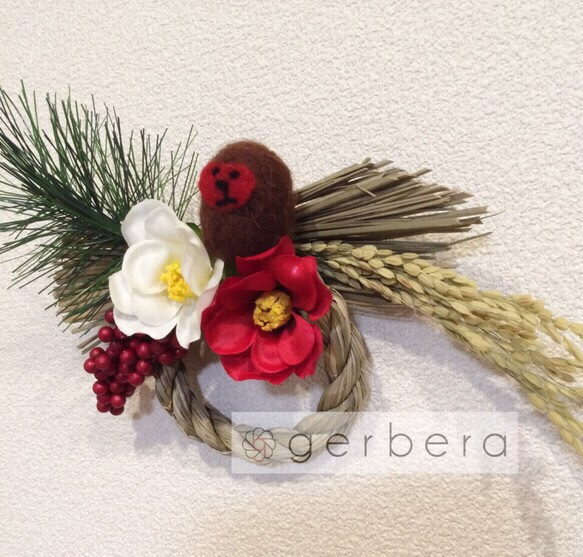 【再販】おさるさんと紅白椿のお正月飾り❀ 3枚目の画像