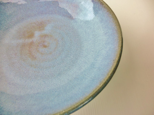 優しい天然灰の釉（青）パスタボウル　丸皿 2枚目の画像