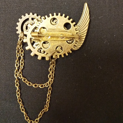 ハンドメイドブローチ　スチームパンク 受注製作+『再生/赤』スチームパンク ブローチ | iichi 日々の