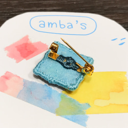 amba’s 手工刺繡別針-山間芒芒 第3張的照片