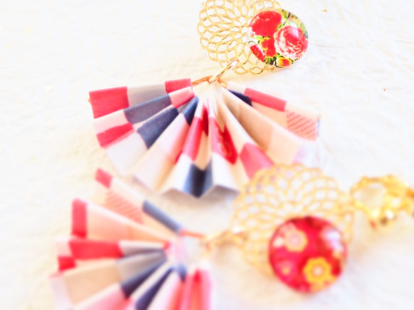 [新]珠寶紅色格子耳環（紅色）_用於日常使用，和服，成人儀式和禮物_201909 第4張的照片