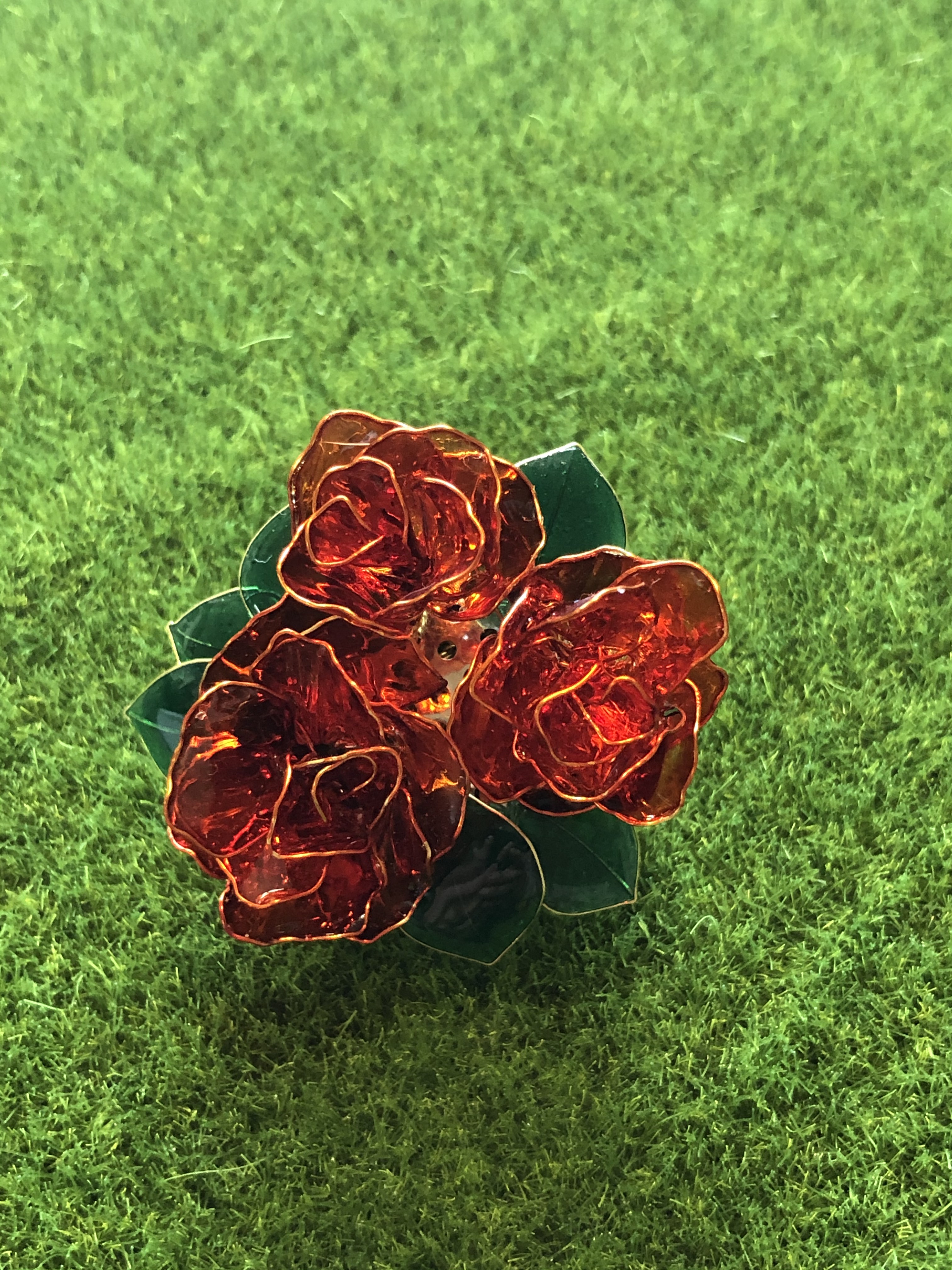 薔薇モチーフのブローチ(帯留め)