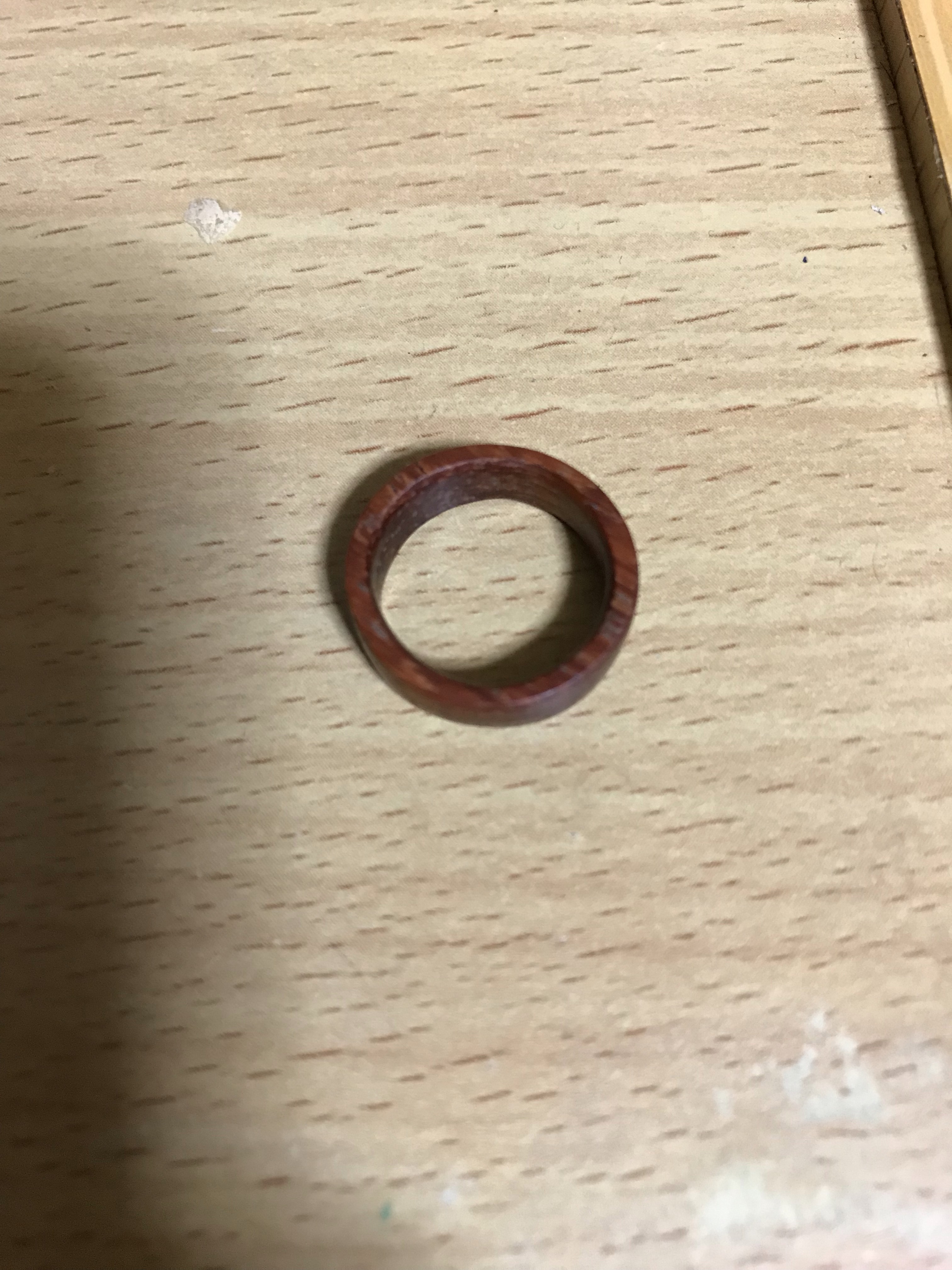 花梨の削り出し平打ちリング