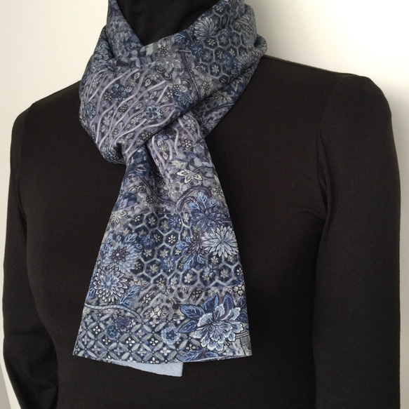 ブルーの古渡更紗文様と作家物ブルーのぼかし染め、リバーシブル  