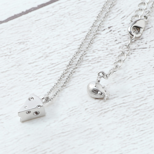 チーズとネズミのネックレス シルバー ネックレス・ペンダント びんぞ